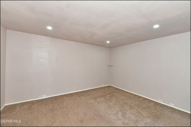 Building Photo - 3212 Canyon Point Ln