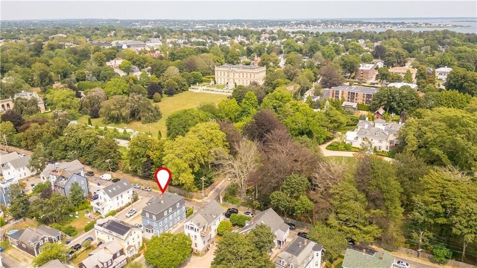 Building Photo - 501 Spring St