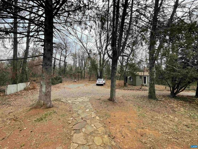 Building Photo - 301 Georgetown Ln