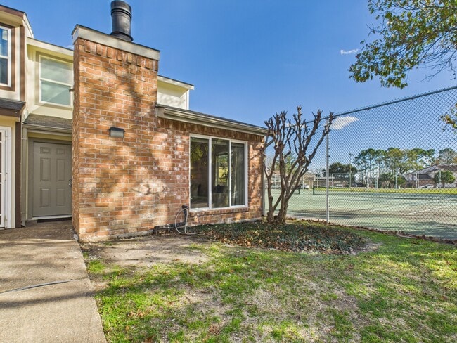 Building Photo - 7836 Bateman Ln