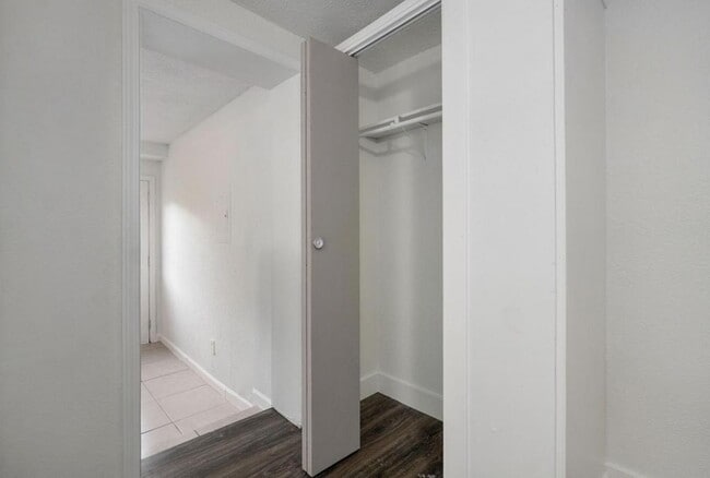 Building Photo - 21 Larue St