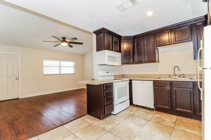 Building Photo - 6707 Sierra Terrace