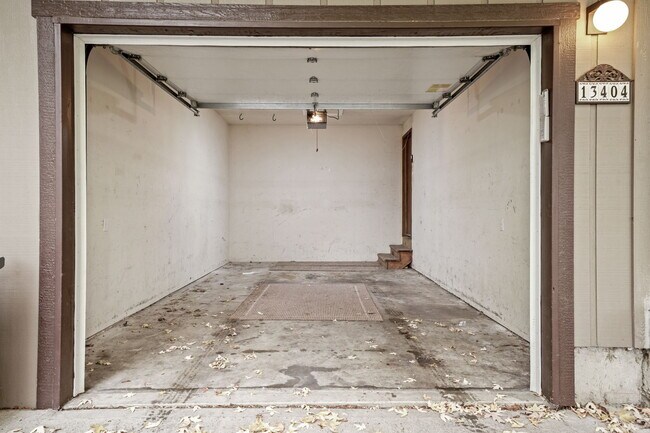 Building Photo - 13406 E 10th Ave