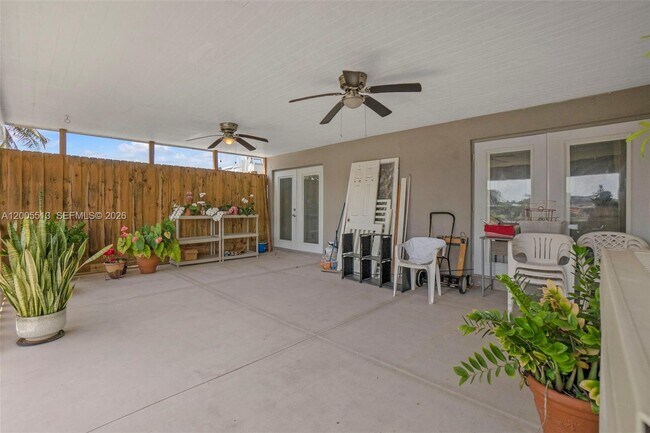 Building Photo - 862 W 79th St