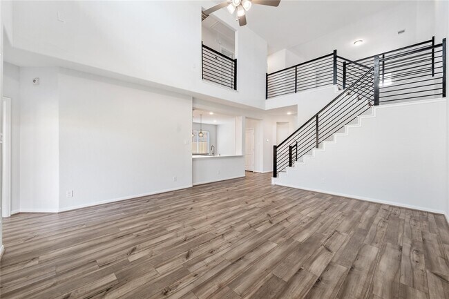 Building Photo - 208 Cambria Green Ln