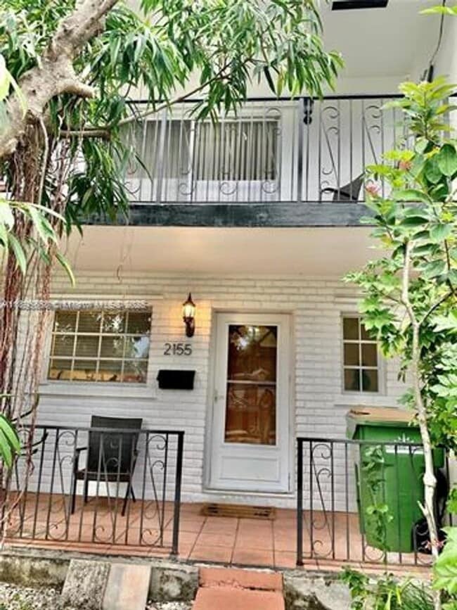 Building Photo - 2155 NE 122nd St