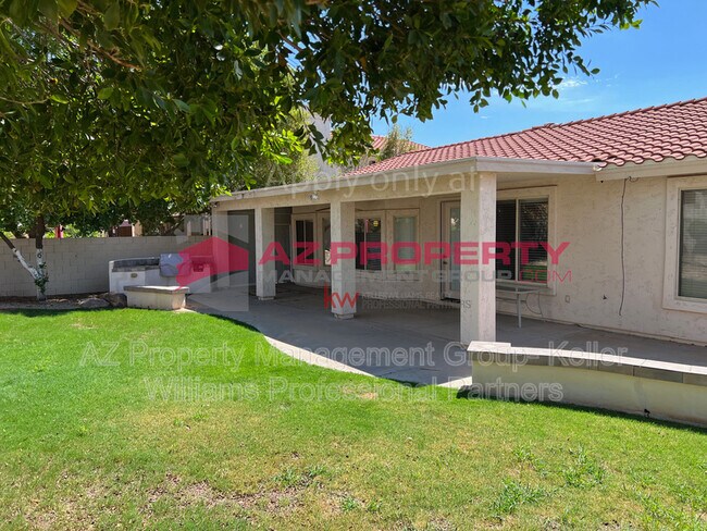 Building Photo - 5822 W Charter Oak Rd