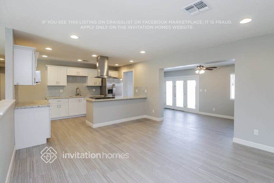 Building Photo - 224 E Minton Dr