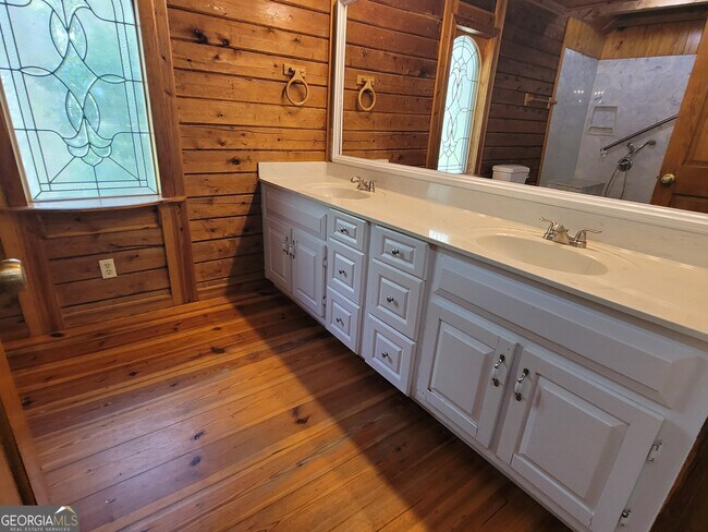 Building Photo - 2391 Booth Cir