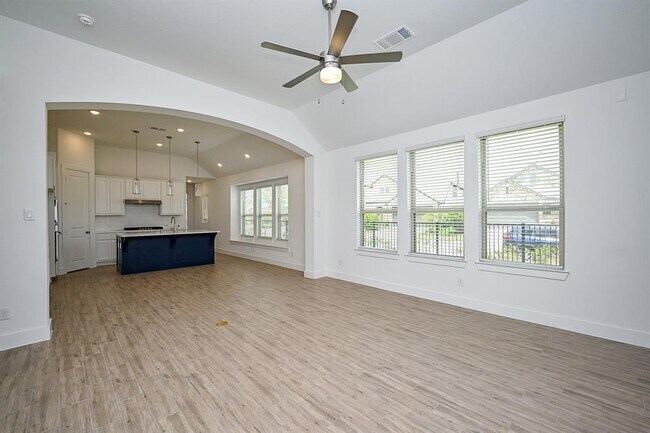 Building Photo - 18402 Mesquite Flts Trl