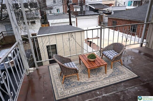 Building Photo - 128 S West St