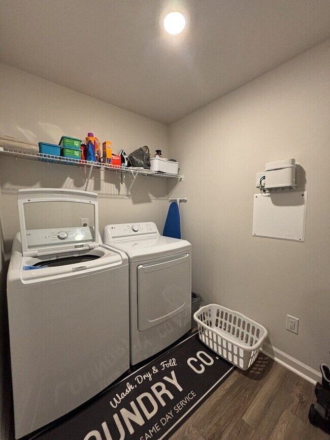 Building Photo - 4131 Rising Tide Dr