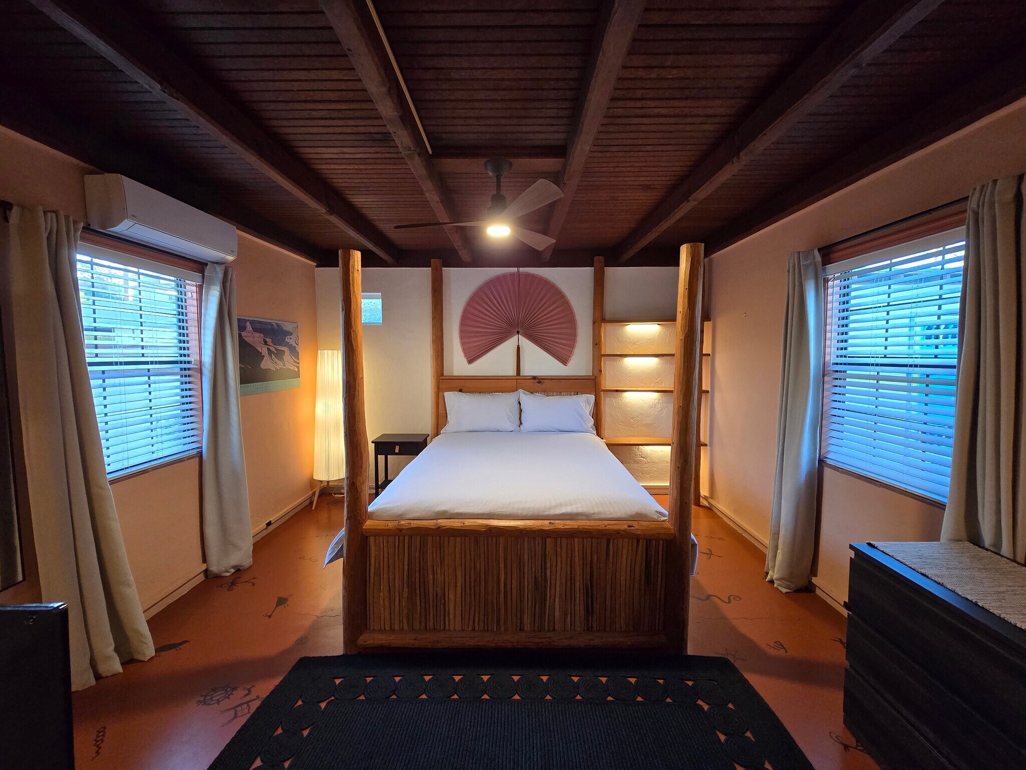 Building Photo - 619 N Jerrie Ave