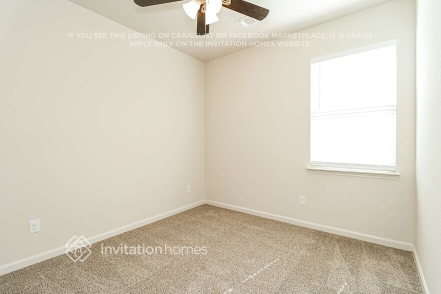 Building Photo - 10020 Pilot Pl