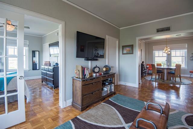 Building Photo - 2306 Park Pl Ave