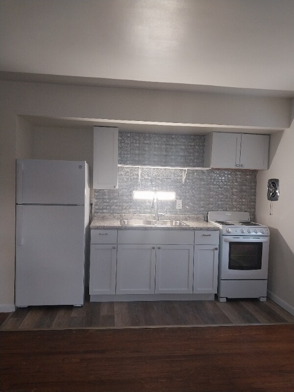 Building Photo - 2962 Westridge Ave