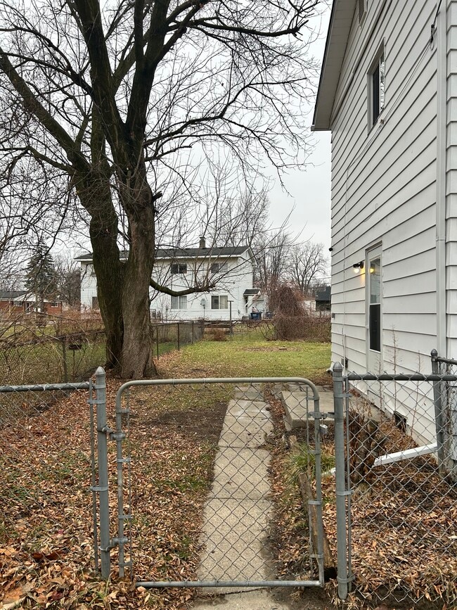 Building Photo - 31607 Antrim Ct