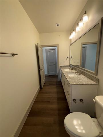 Building Photo - 300 Lucas Ln