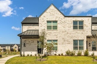 Building Photo - 1228 Arkansas Spgs St