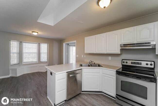 Building Photo - 5113 Queens Castle Rd, Louisville, KY 40229