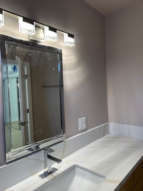 Building Photo - 15737 Sutton St