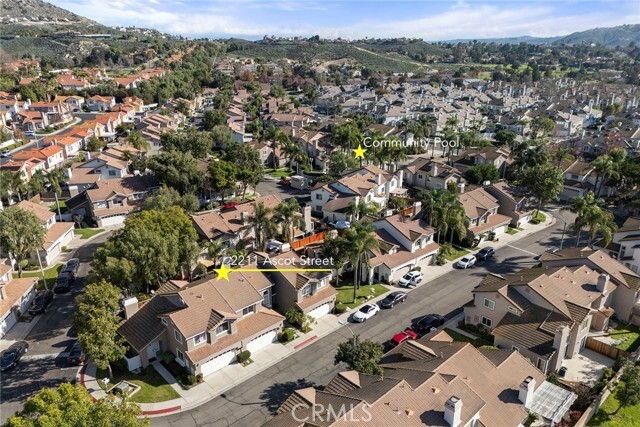 Building Photo - 2211 Ascot St