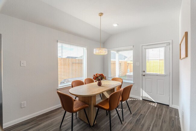 Building Photo - 8110 Alpine Bearberry Dr