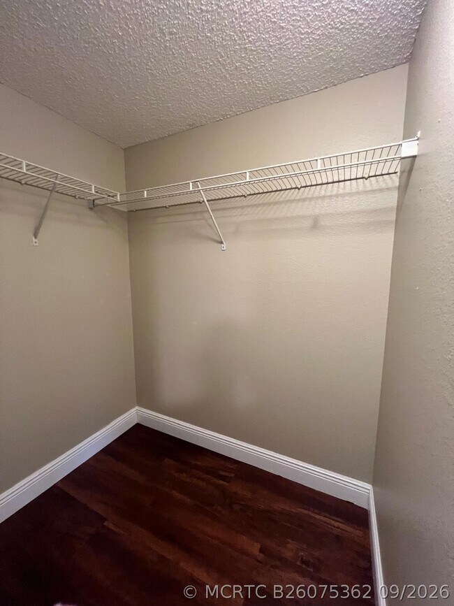 Building Photo - 1520 Windorah Way