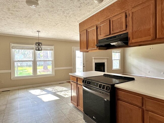 Building Photo - 5613 Kingstree Dr