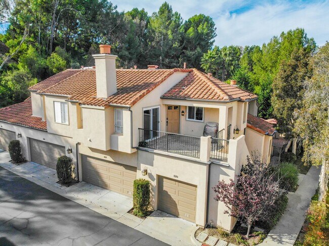 Building Photo - Beautiful Newport Beach Condo
