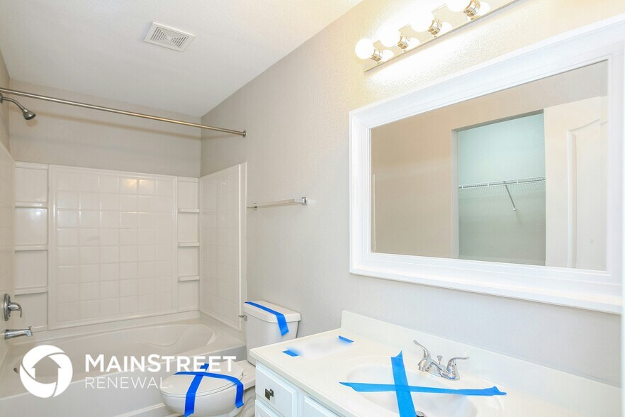 Building Photo - 7841 Rose Ln