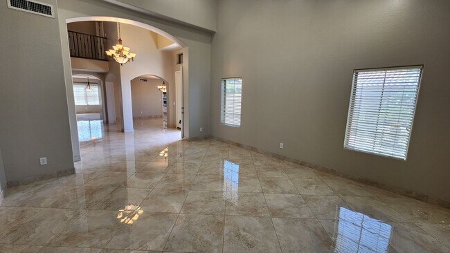 Building Photo - 4 Bedroom Home in the Kerby Estates Commun...