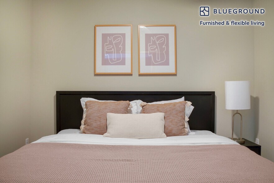 Building Photo - 2720 152nd Ave NE