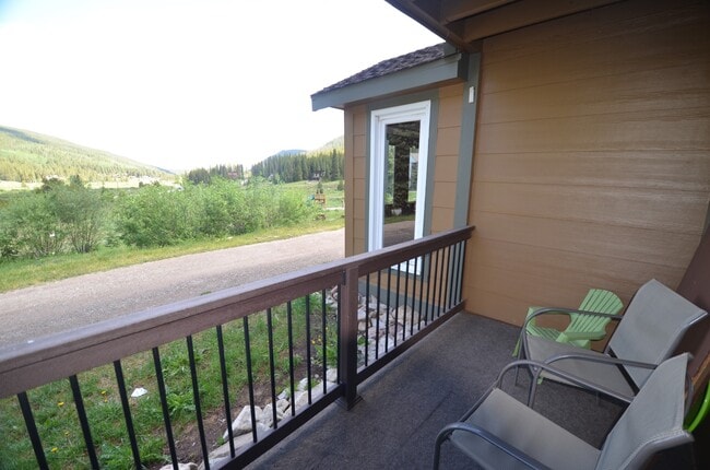 Building Photo - 3bed/2bath Condo, 10 minutes from Breck!