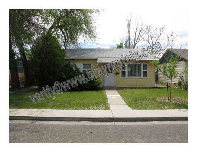 Primary Photo - 1355 Mesa Ave