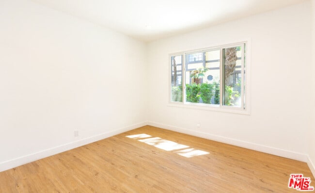 Building Photo - 1328 19th St