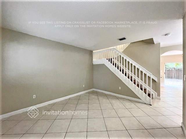 Building Photo - 14848 SW 9th Ln