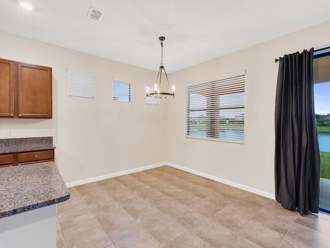 Building Photo - 6780 Canterbridge Dr