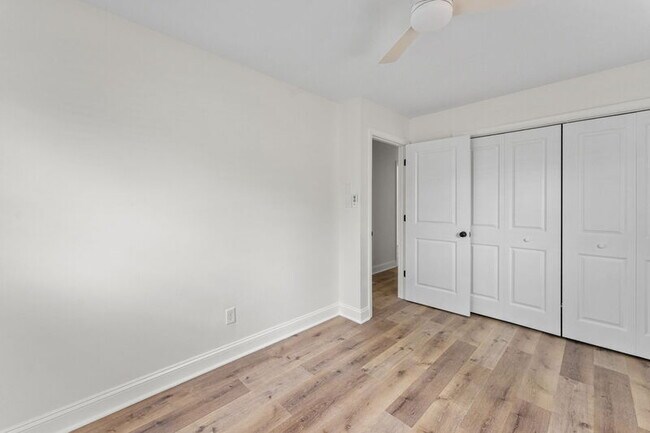 Building Photo - 7211 Mayetta Dr