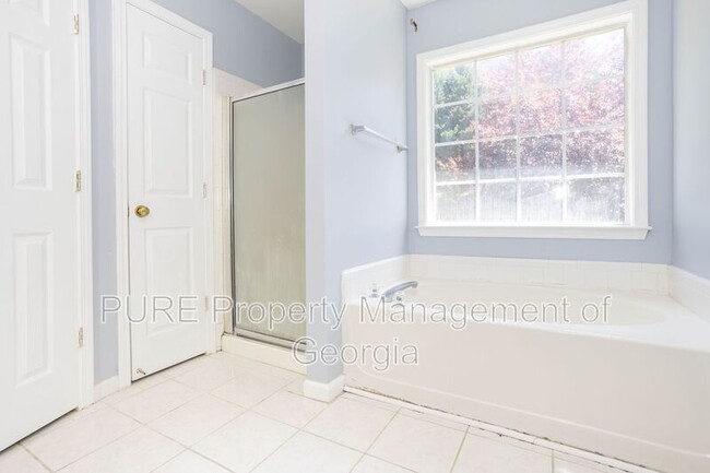 Building Photo - 457 Darter Dr NW
