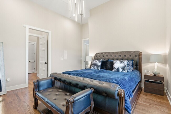 Building Photo - Luxury Nashville Retreat with Skyline & River Views | 4BR + Rooftop Entertainment Loft