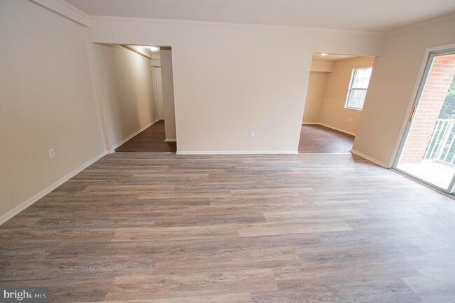 Building Photo - 804 College Ln