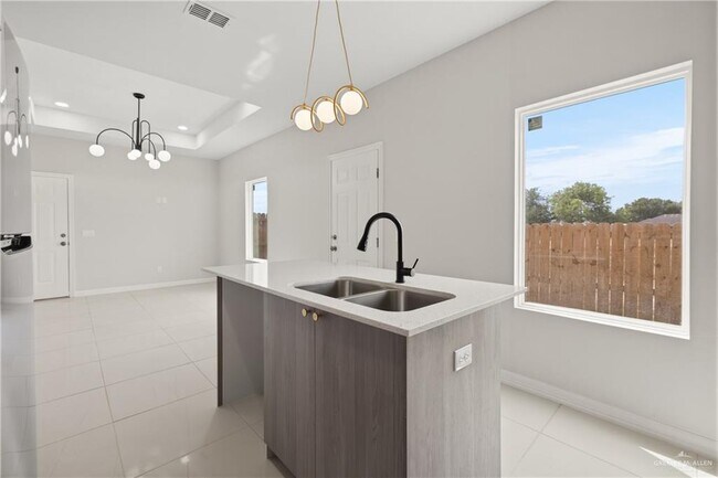 Building Photo - 4221 Heron Ave