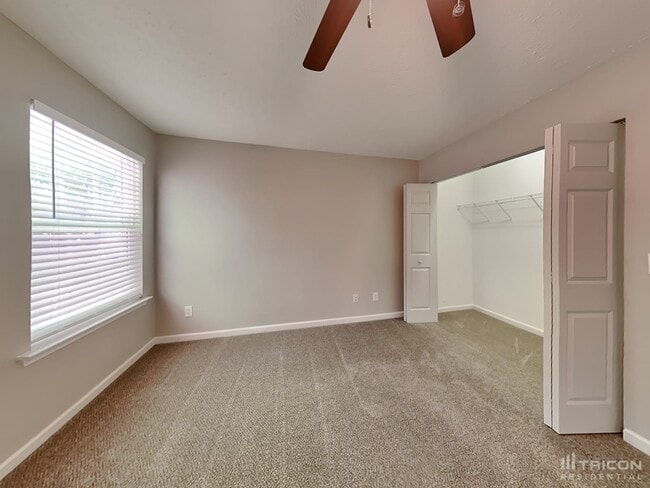 Building Photo - 105 Drury Ln