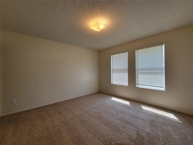 Building Photo - 1815 Brookwood Dr