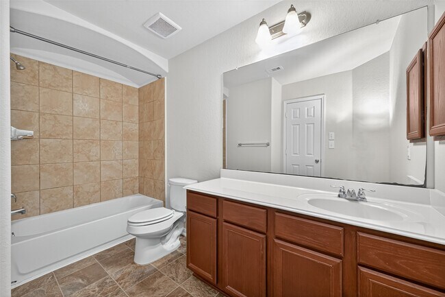 Building Photo - 12246 Claytons Park Ln