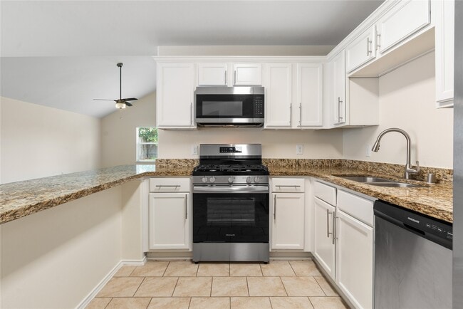 Building Photo - 7226 Basque Country Dr