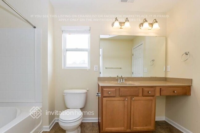 Building Photo - 10211 Daniel Dwayne Dr