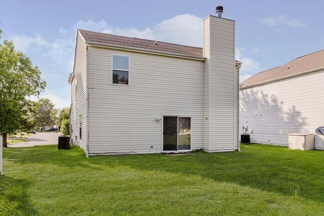 Building Photo - Perfect Family Home