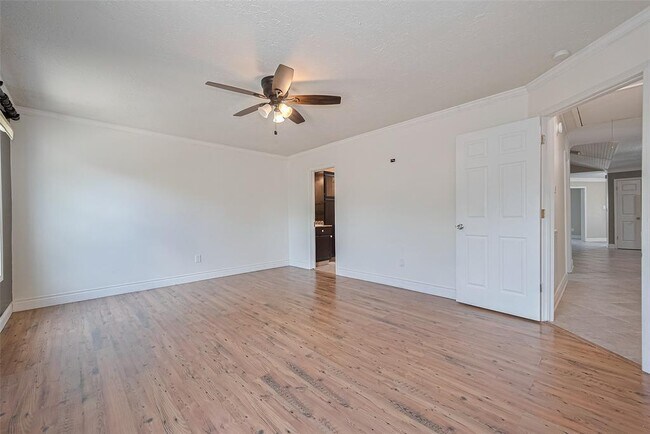 Building Photo - 16006 Glen Mar Dr